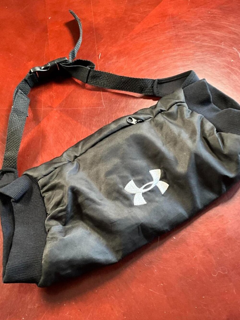NWOTs Under Armour Handwarmer Football Handwarmer Sports Handwarmer
